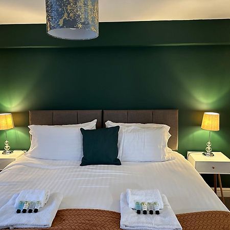 Orange Lilly In Stroud With Free Parking Apartamento Exterior foto