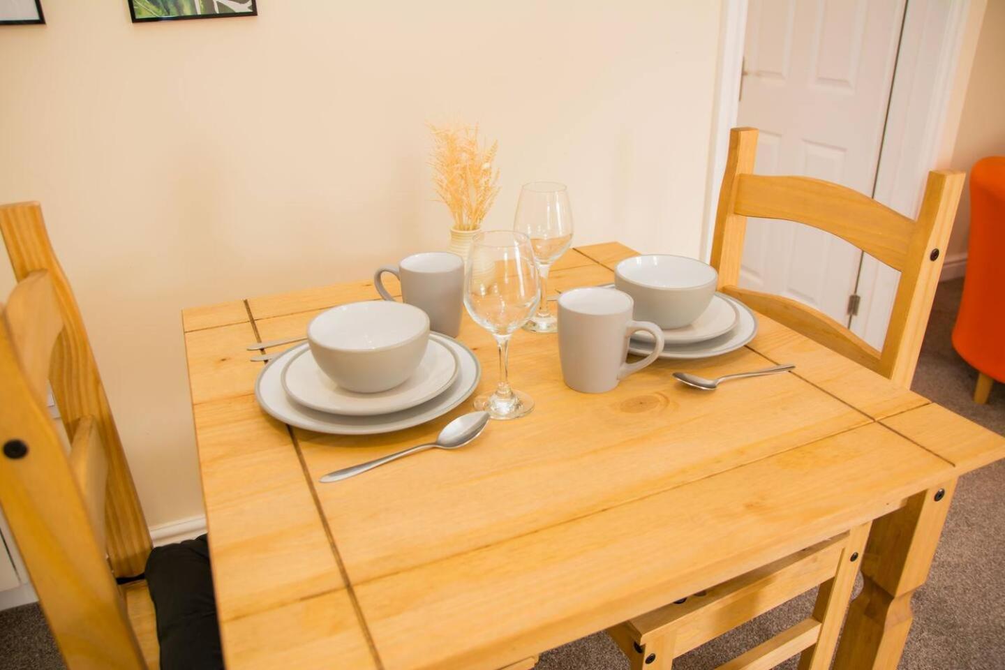 Orange Lilly In Stroud With Free Parking Apartamento Exterior foto