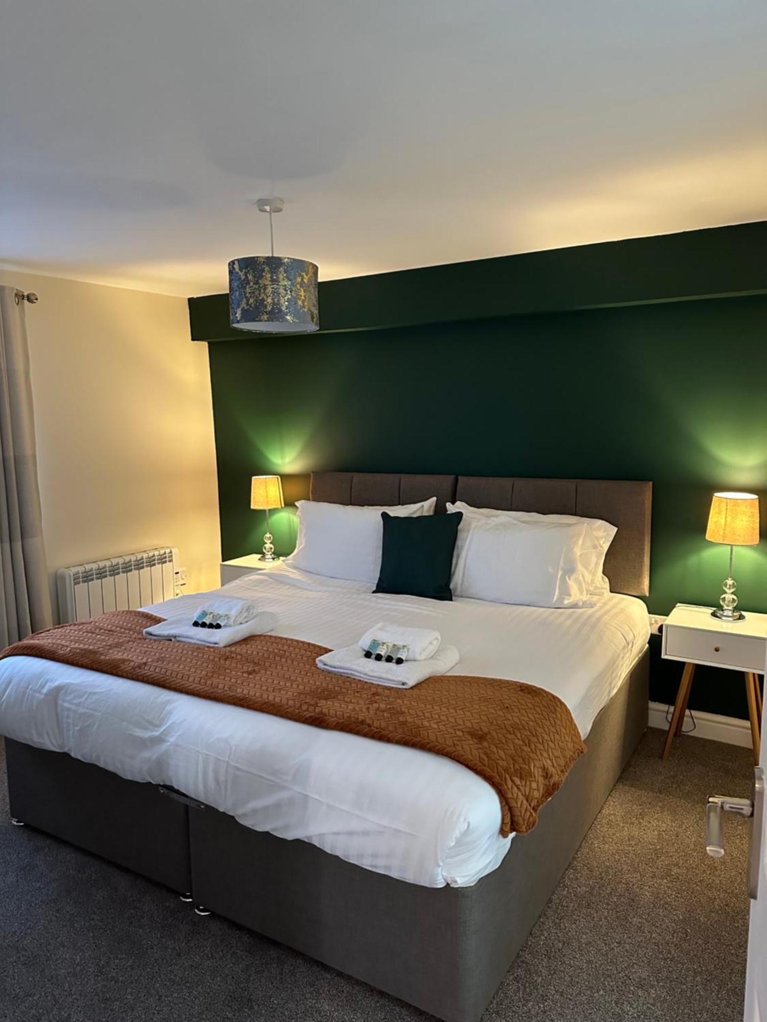 Orange Lilly In Stroud With Free Parking Apartamento Exterior foto
